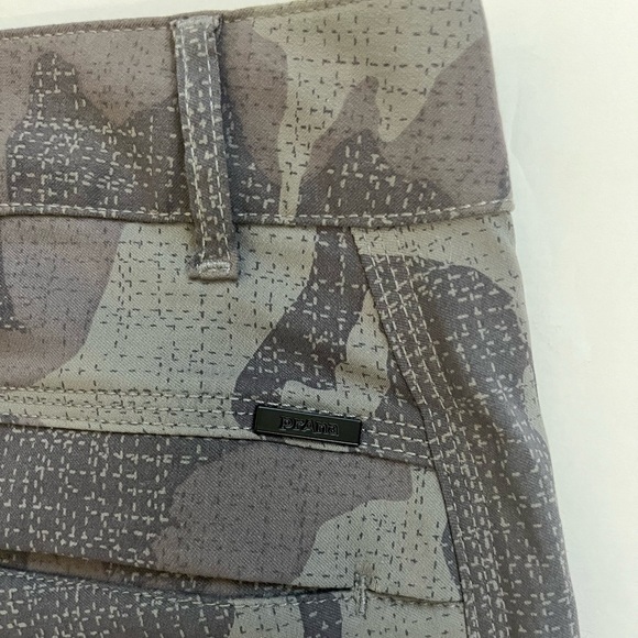 PrAna Sky Canyon Jogger Pants Gray Camo Size 6 - Picture 3 of 11